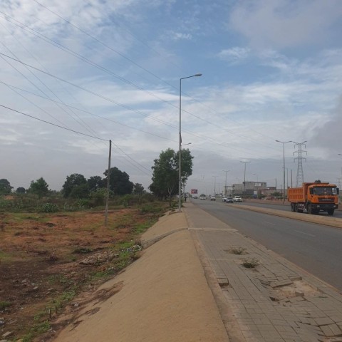 TERRENO DE 50 HECTARES, VIA EXPRESSA, BELAS.