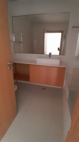 Apartamento T3+1, no Condomínio Imbondeiro Palace, Talatona.