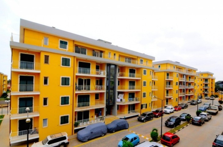 A Venda Apartamento t3 condomínio INTERLAND MORRO BENTO