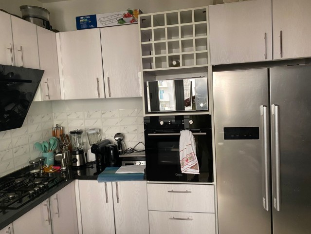 Vende se apartamento T4+1 Kilamba