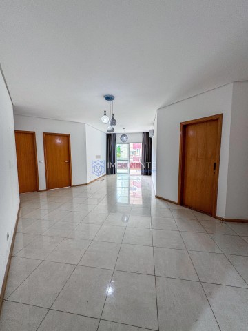 Apartamento T3, no Condomínio Mayombe, Talatona.