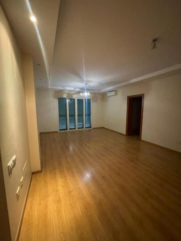 Apartamento T3, no Condomínio Interland, Morro Bento, Talatona.