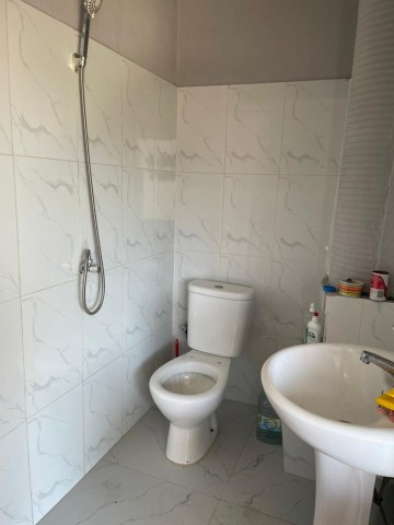 Apartamento T2, na Maianga, adjacente ao Banco Bic.