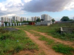 Anúncio TERRENO DE 2.7 HECTARES, BERMA ESTRADA, NO ZANGO 0.