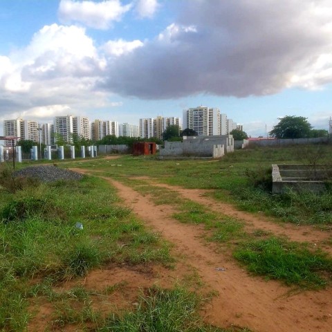 TERRENO DE 2.7 HECTARES, BERMA ESTRADA, NO ZANGO 0.