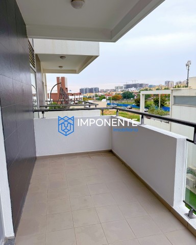 Apartamento T3+1, no Condomínio Imbondeiro Palace, (Ymoluanda II)Talatona.