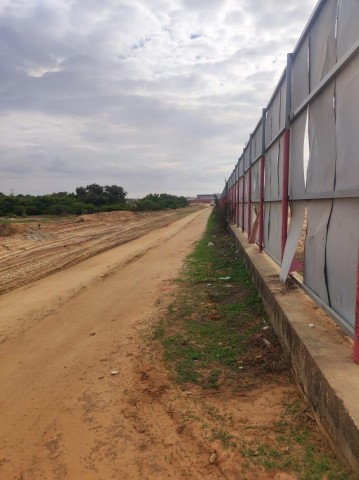 Terreno de 50 hectares, de 1 linha, na Via Expressa.