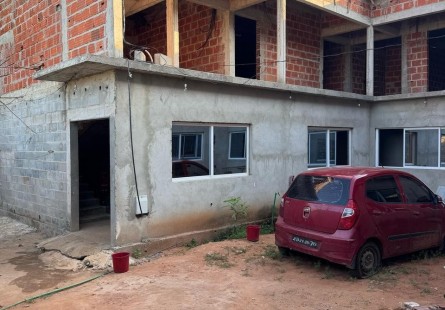 Anúncio Hospedaria, defronte ao Kero Sequele, Cacuaco.