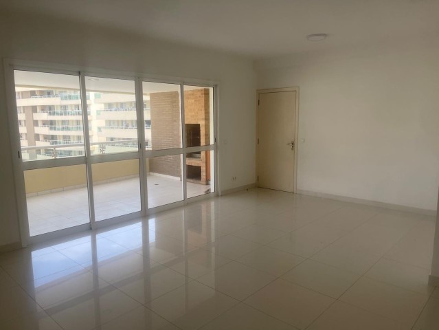 Apartamento T3, no Condomínio Acquaville, Talatona.