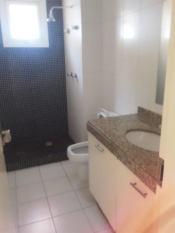 Apartamento T3, no Condomínio Acquaville, Talatona.