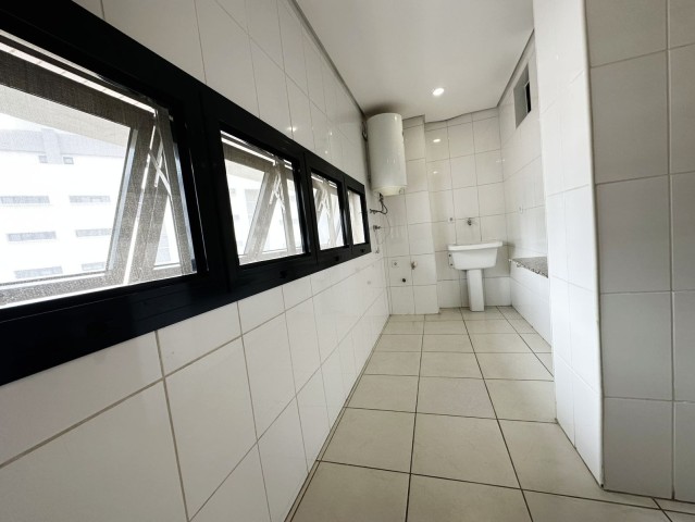 Apartamento T2, no condomínio Laguna Residencial, Talatona.