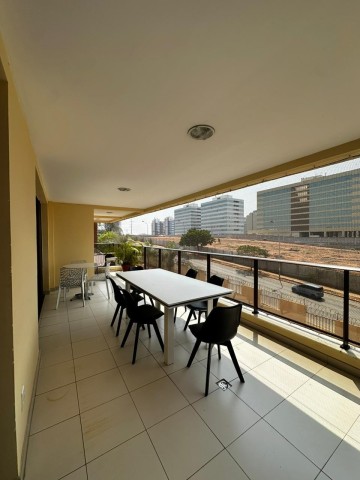 Apartamento T3, no Condomínio Noblesse Residence, Talatona.