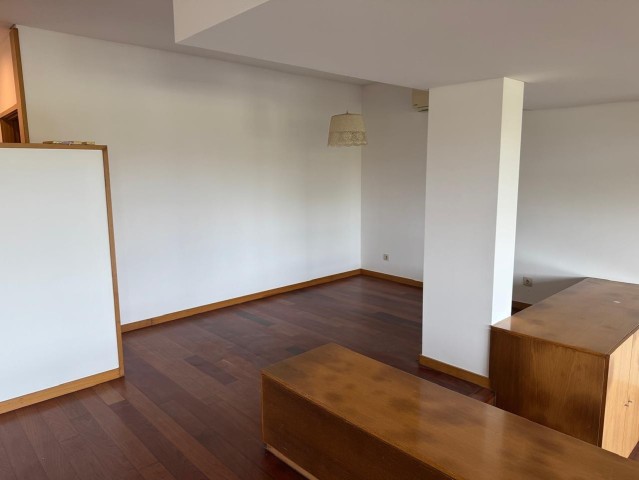 Luxuoso apartamento T4, no Condomínio Ymoluanda - Talatona.