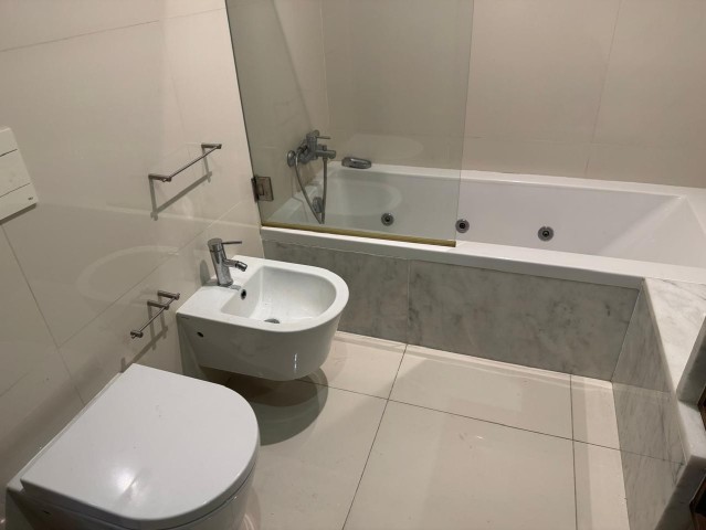 Luxuoso apartamento T4, no Condomínio Ymoluanda - Talatona.