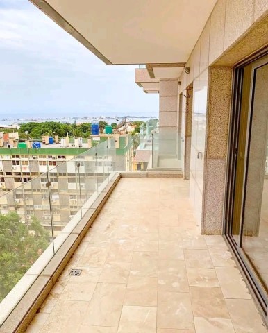 4 Apartamentos T3, no Edifício Estrela do Miramar, Luanda.