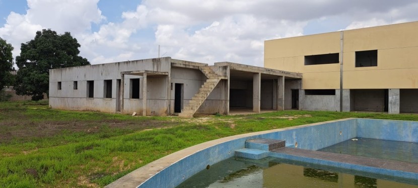 TERRENO DE 2.5 HECTARES CIRCUJACENTE AO CONDOMÍNIO KASSAMA - VIA EXPRESSA