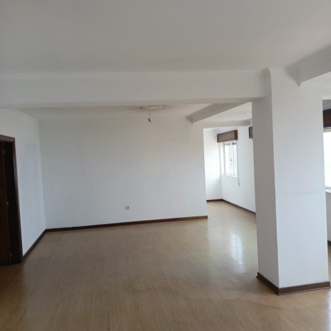 APARTAMENTO T2, NO EDIFÍCIO KALUNGA, MUTAMBA.