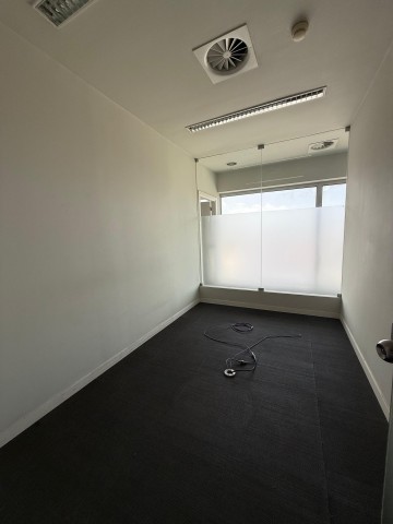 2 Escritórios de 142 m² no Edifício KN10, na Maianga, área premium.