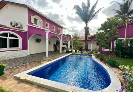 Anúncio Vivenda V3 com anexo e piscina, mobiliada, na Urbanização Projeto Nova Vida.