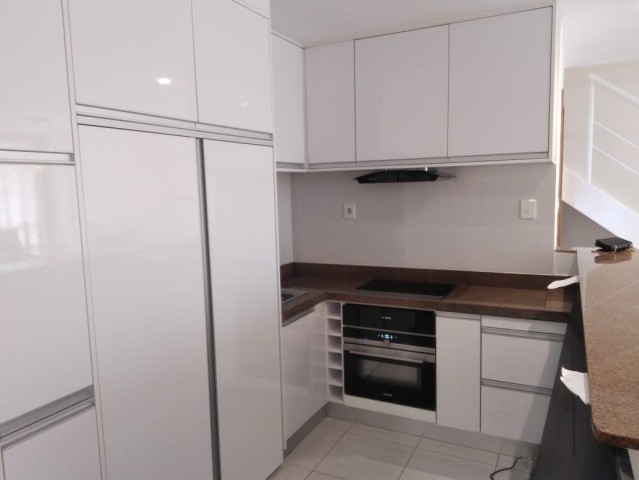 Apartamento T2 duplex, mobilado, no Condomínio Belas Business Park, Talatona.