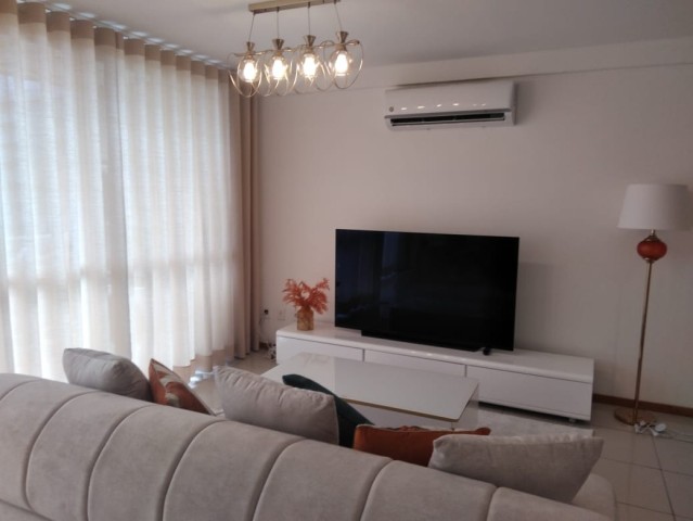 Apartamento T2 duplex, mobilado, no Condomínio Belas Business Park, Talatona.