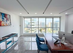 Escritório de 216m², mobiliado, no Belas Business Park, Talatona.