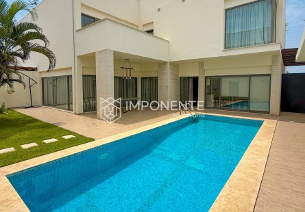 Anúncio Luxuosa Vivenda V4 com anexo e piscina, no Condomínio Dalm Residencial, Talatona.