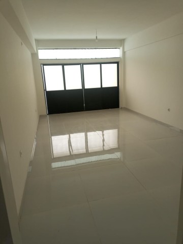 Apartamento T3, no Bairro Valodia - Combatentes.