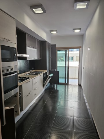 A Venda Apartamento T2 no Condomínio Dolce Vita, Talatona.