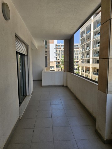 A Venda Apartamento T2 no Condomínio Dolce Vita, Talatona.