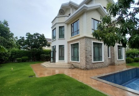 Anúncio Luxuosa vivenda V5+1 com piscina, no condomínio Paraíso Real - Talatona.