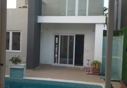 Anúncio Vivenda V3 com piscina e anexo, na Urbanização Boa Vida.