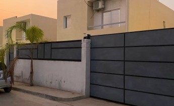 Anúncio Vivenda V3, no Condomínio Vila Nostra, Camama.