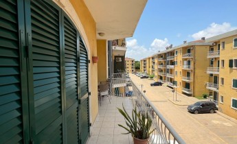 Apartamento T3, no Condomínio Interland, Morro Bento.
