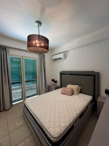 A Venda Apartamento T3, no Condomínio Interland, Morro Bento.