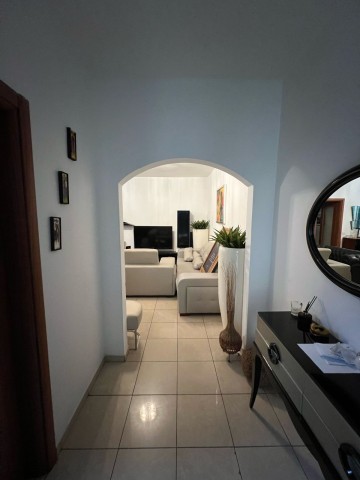 A Venda Apartamento T3, no Condomínio Interland, Morro Bento.
