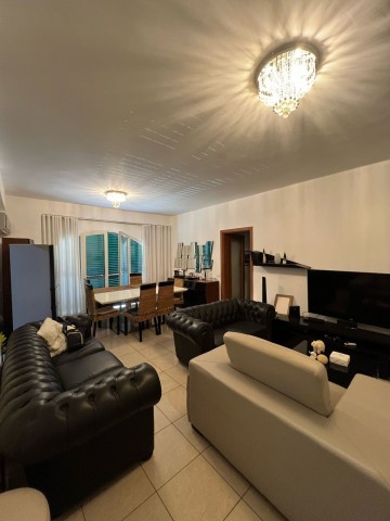 A Venda Apartamento T3, no Condomínio Interland, Morro Bento.