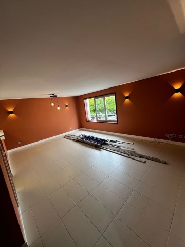 A Venda Apartamento T3, no condomínio RIT - Talatona.