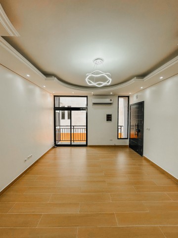A Venda Apartamento T4, no Patriota, junto ao Colégio Fermas.