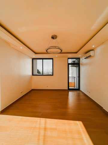 A Venda Apartamento T4, no Patriota, junto ao Colégio Fermas.