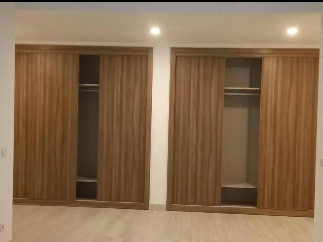 A Venda Apartamento T1, no edifício Torres da Cidadela.