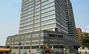 Apartamento T2, no edifício Torres da Cidadela.