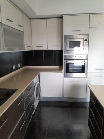 A Venda Apartamento T2, no edifício Torres da Cidadela.