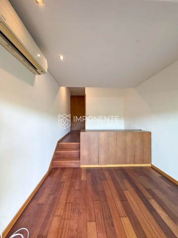 A Venda Luxuoso apartamento T4, no condomínio Ymoluanda, Talatona.
