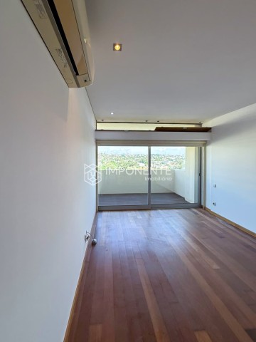 A Venda Luxuoso apartamento T4, no condomínio Ymoluanda, Talatona.