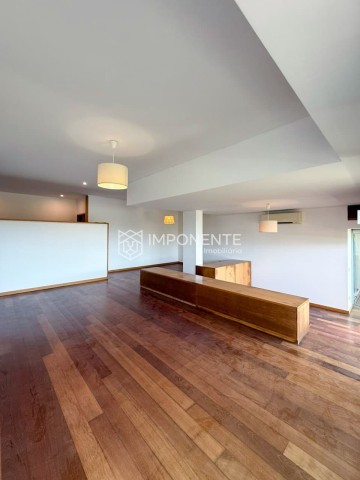 A Venda Luxuoso apartamento T4, no condomínio Ymoluanda, Talatona.