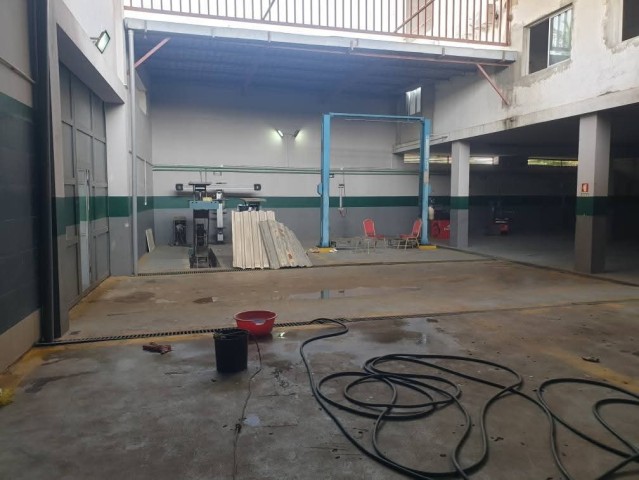 A Venda Estação de serviço e oficina - Samba.