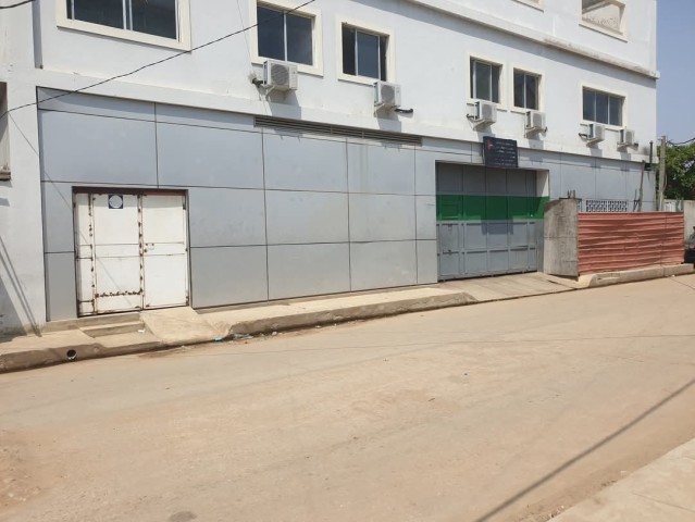 A Venda Estação de serviço e oficina - Samba.