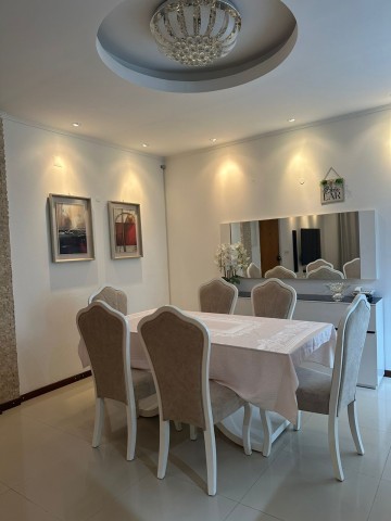 A Venda Apartamento T3, mobiliado, no condomínio Vale dos Pássaros - Talatona.