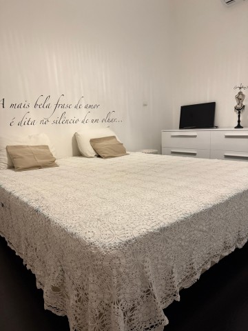 A Venda Apartamento T1 mobilado no condomínio Imbondeiro Palace - Talatona